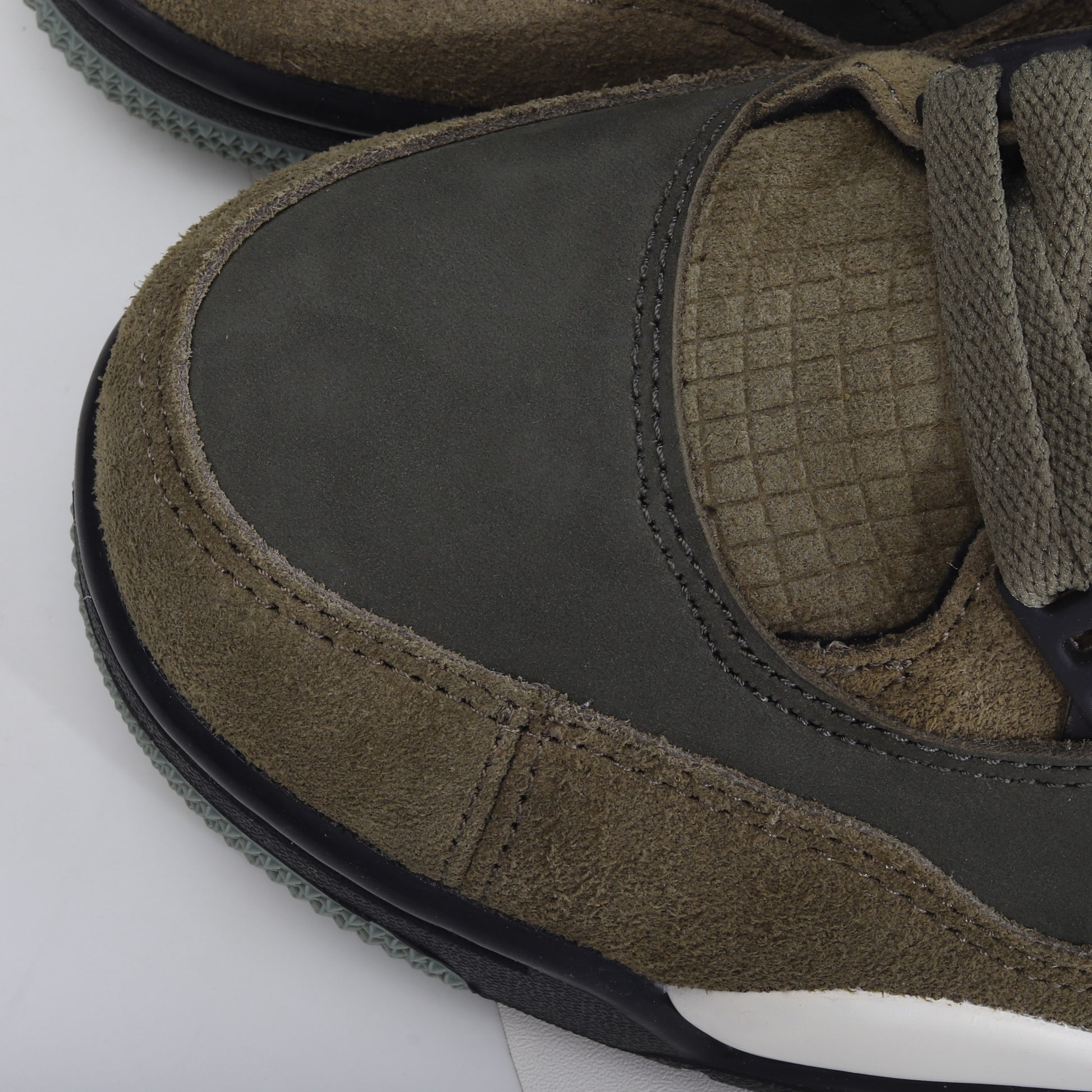 Nike Air Jordan 4 “Olive”