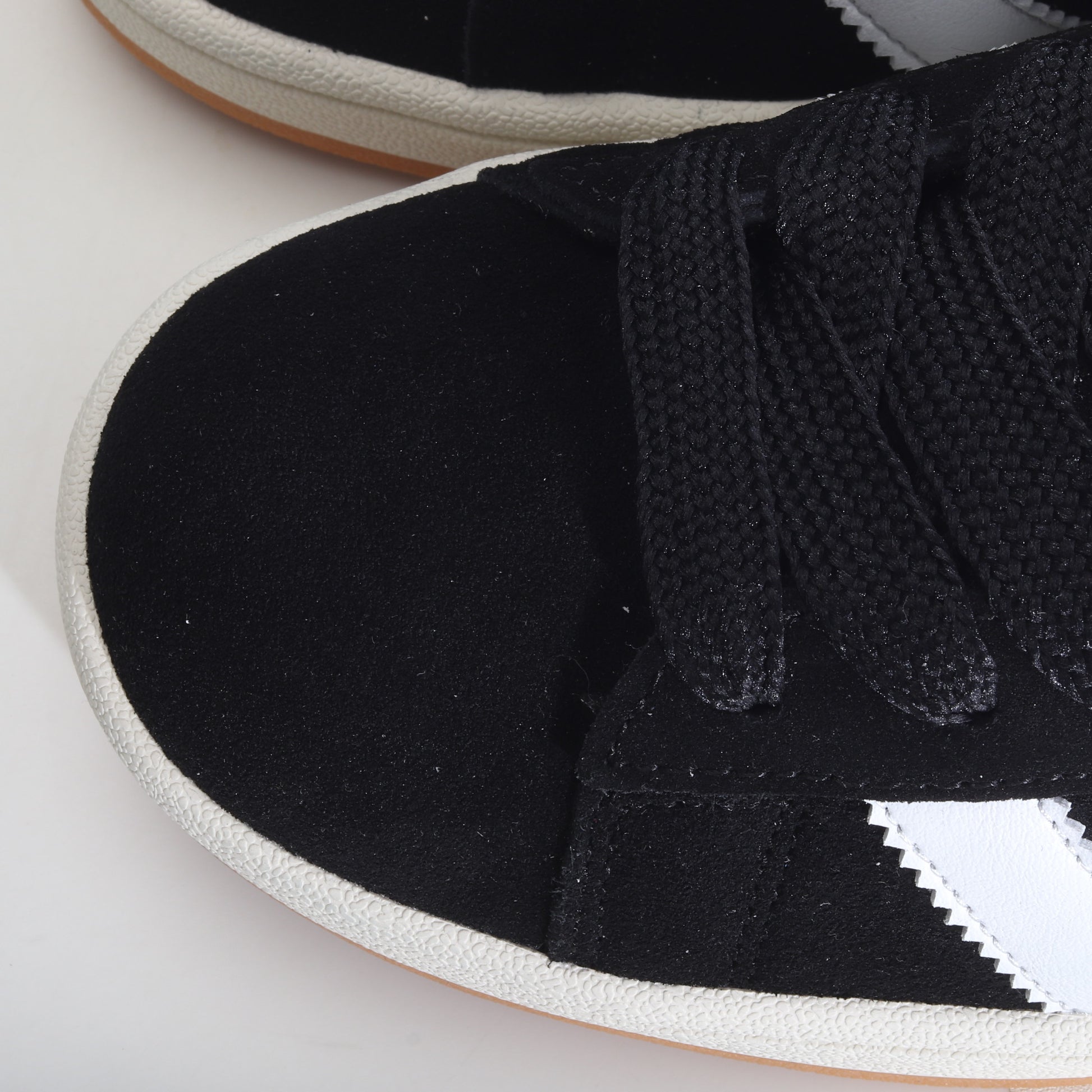 Adidas Campus 00 “Black”