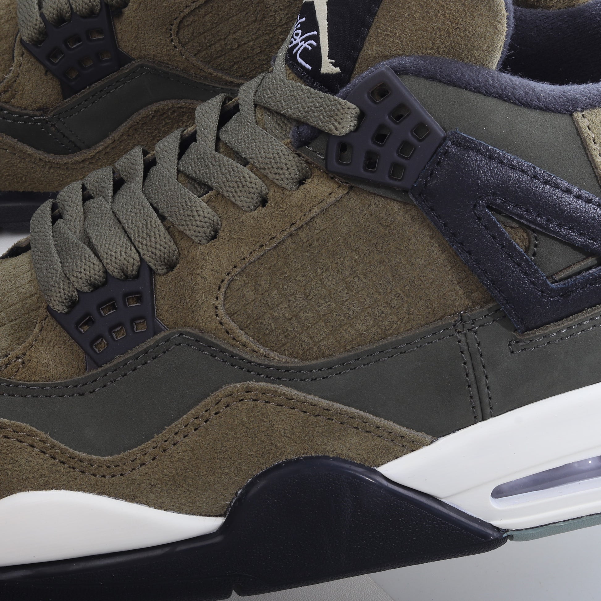 Nike Air Jordan 4 “Olive”
